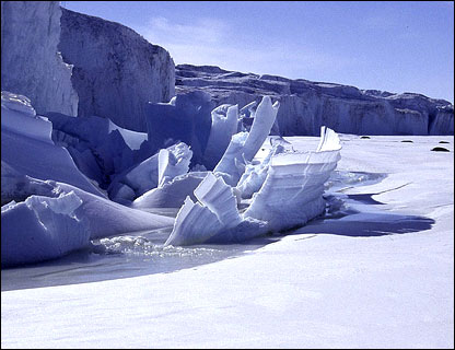 _40882378_barnesglacier416.jpg